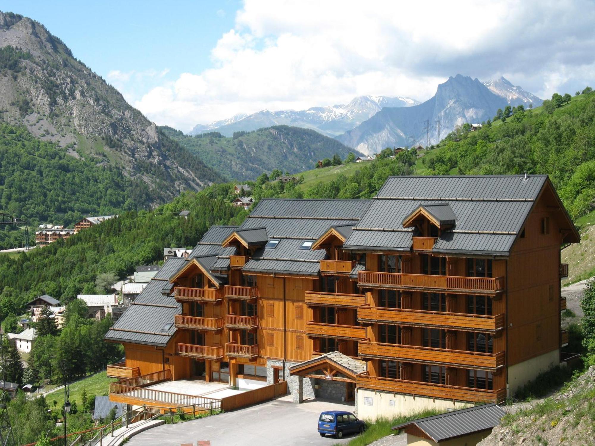 Residence Odalys Le Hameau Et Les Chalets De La Vallee D'Or Valloire Buitenkant foto