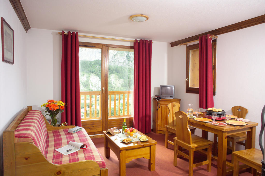 Residence Odalys Le Hameau Et Les Chalets De La Vallee D'Or Valloire Kamer foto